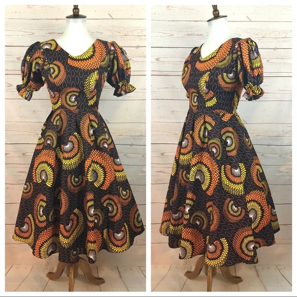 Vintage Dresses & Skirts - Vintage Puffy Sleeve Mid Century Bombshell Dress